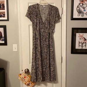 NWT old Navy wrap dress